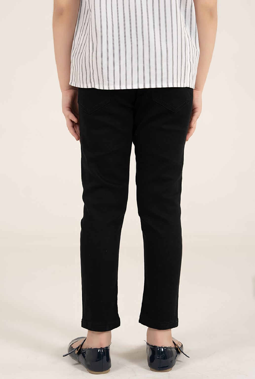 Stylish Girls’ Top Off White And Black Lineing