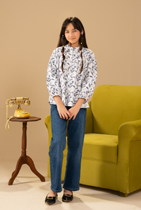 Elegant Floral All-Over Print With Button Detailing