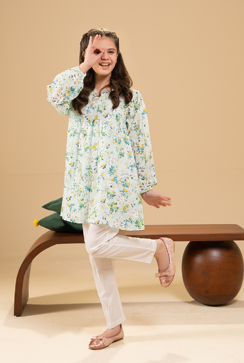 Light Mint Chicken Kari Top With White Trouser