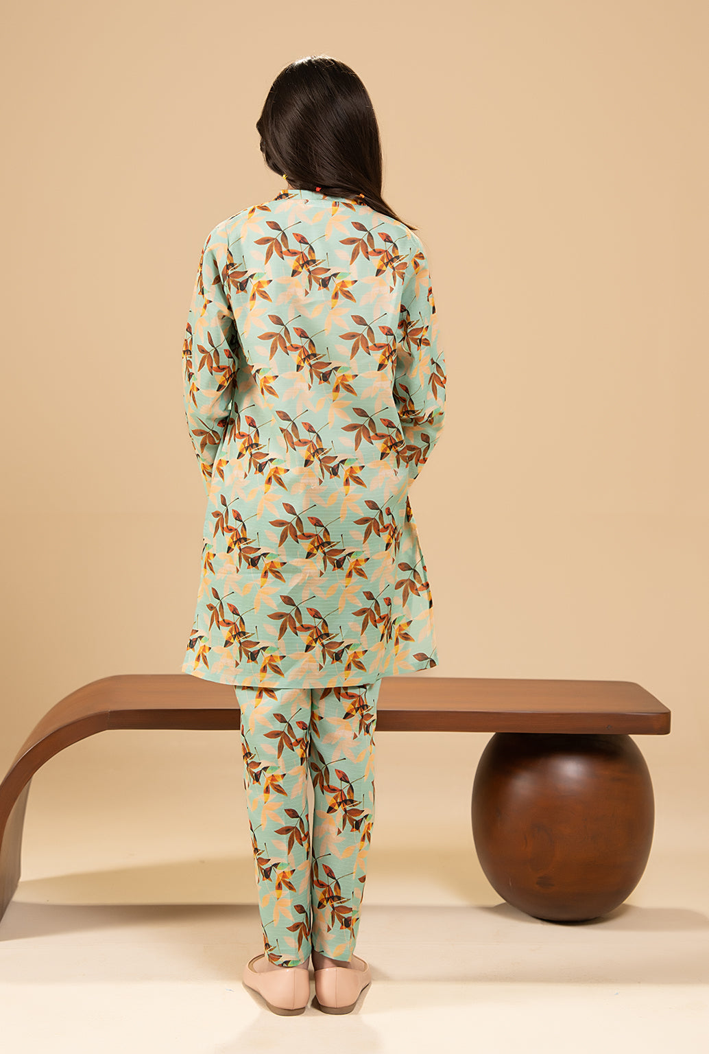 Elegant 2-Piece Girls Kurta Set With Embroidered Neckline