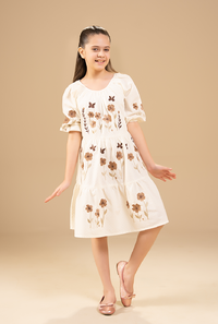 Elegant Floral Embroidery Dress