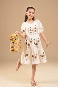 Elegant Floral Embroidery Dress