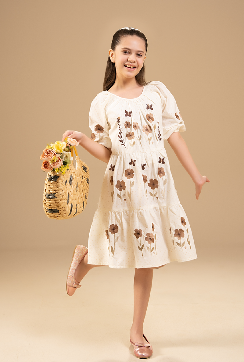 Elegant Floral Embroidery Dress