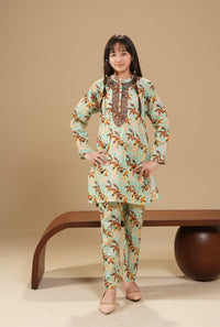 Elegant 2-Piece Girls Kurta Set With Embroidered Neckline
